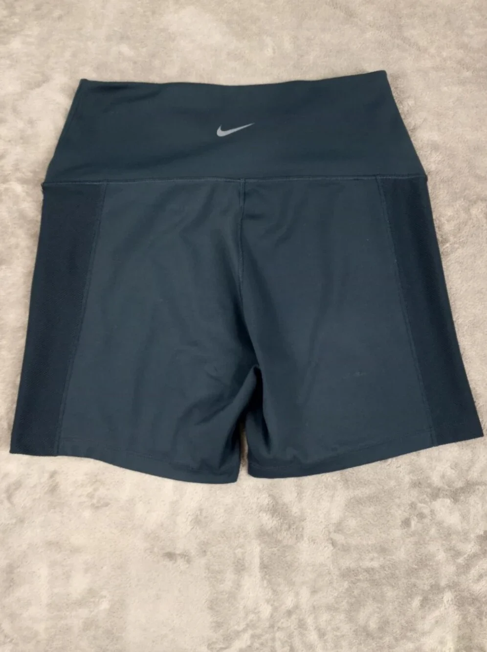 Nike DRI-FIT Women's Teal High-Rise Bike Shorts Size Medium
